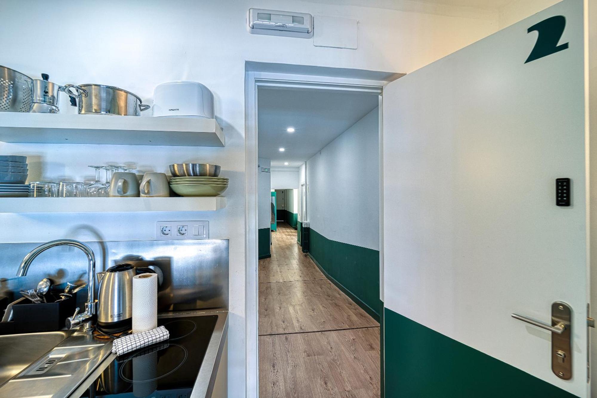 Angelitomad Hotel Мадрид Екстериор снимка