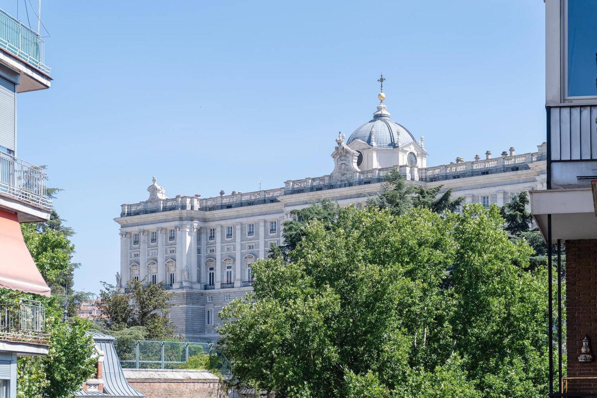 Angelitomad Hotel Мадрид Екстериор снимка