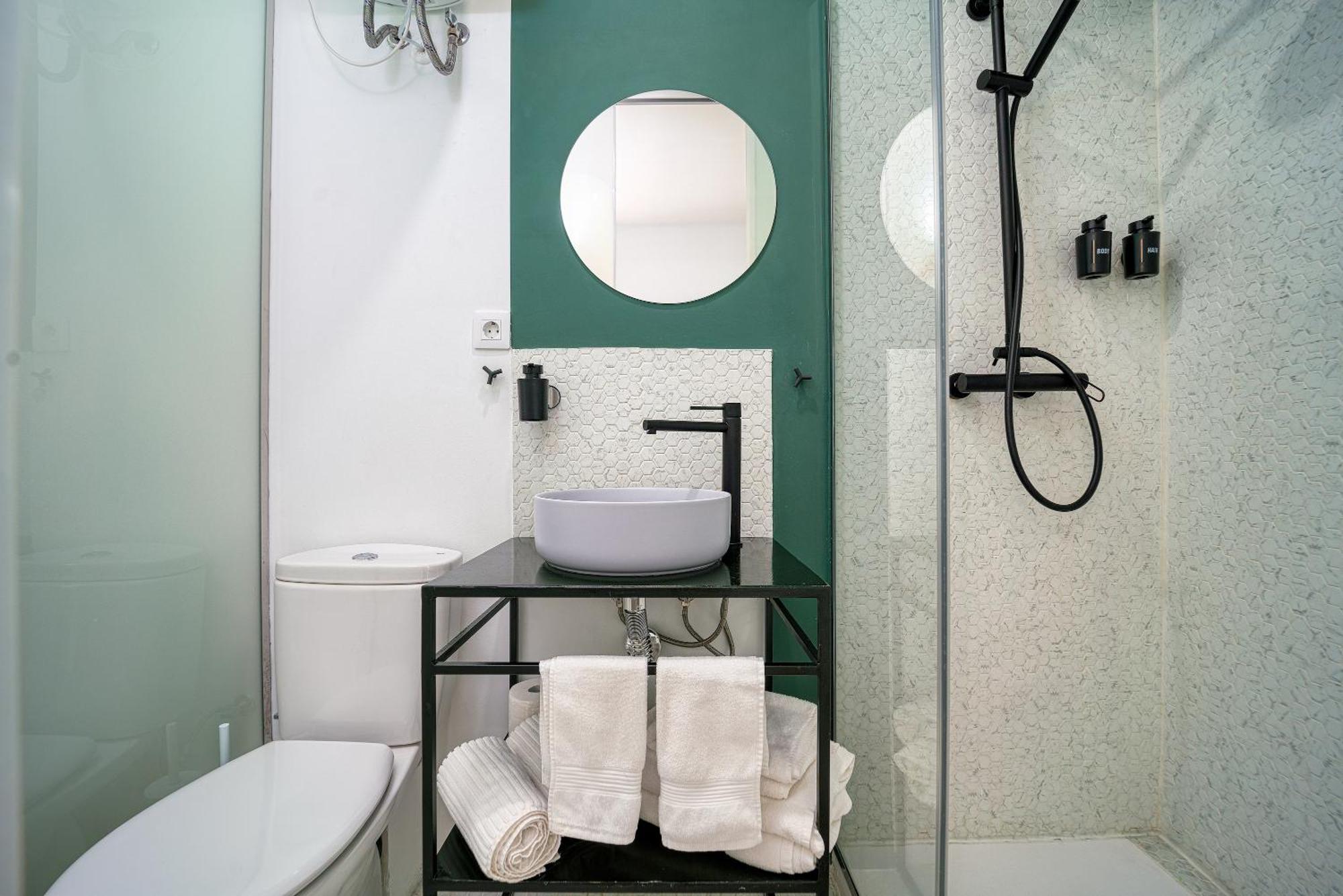 Angelitomad Hotel Мадрид Екстериор снимка
