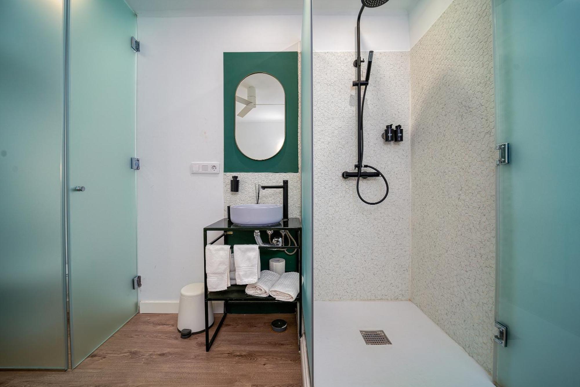 Angelitomad Hotel Мадрид Екстериор снимка