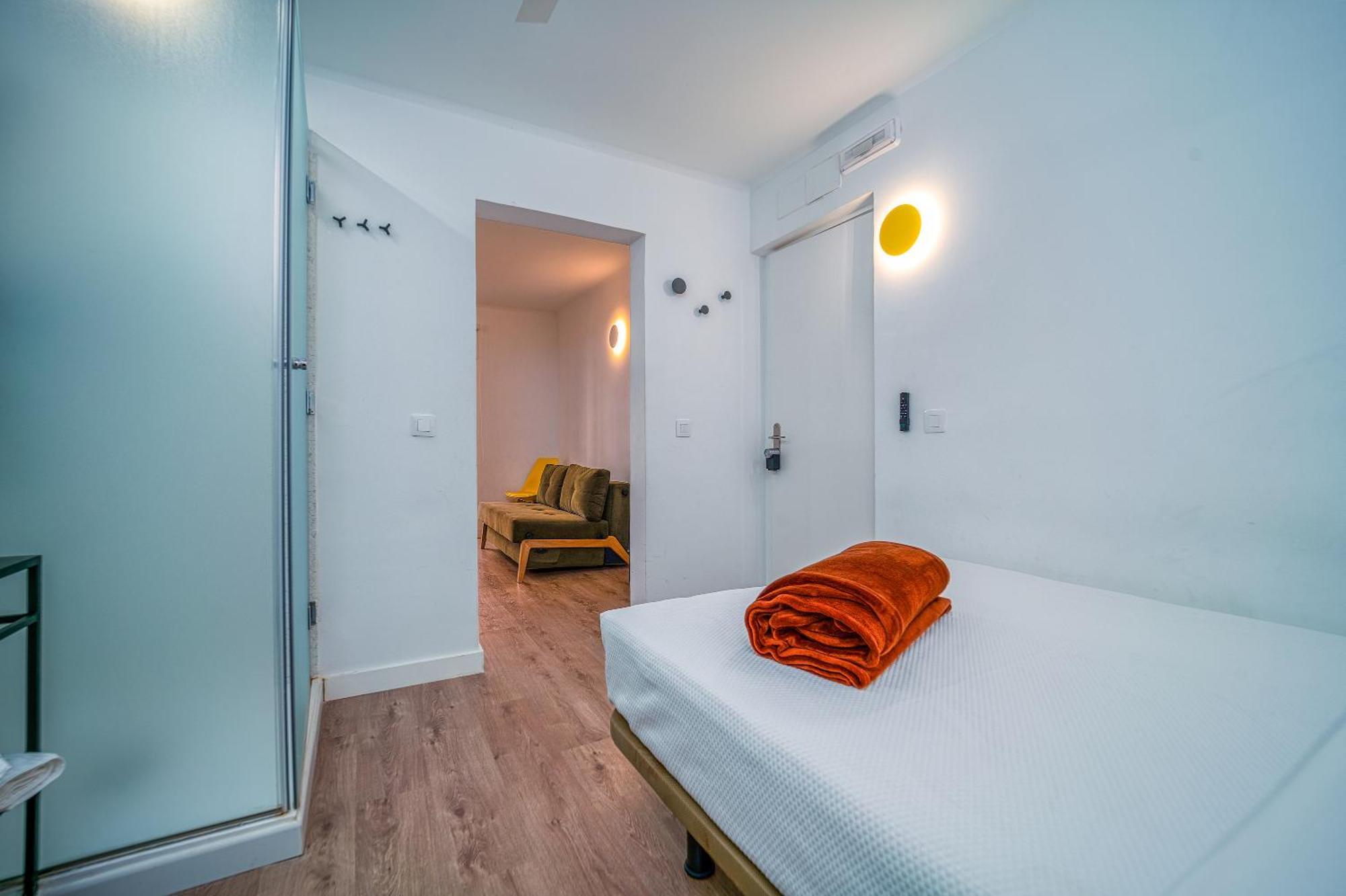 Angelitomad Hotel Мадрид Екстериор снимка