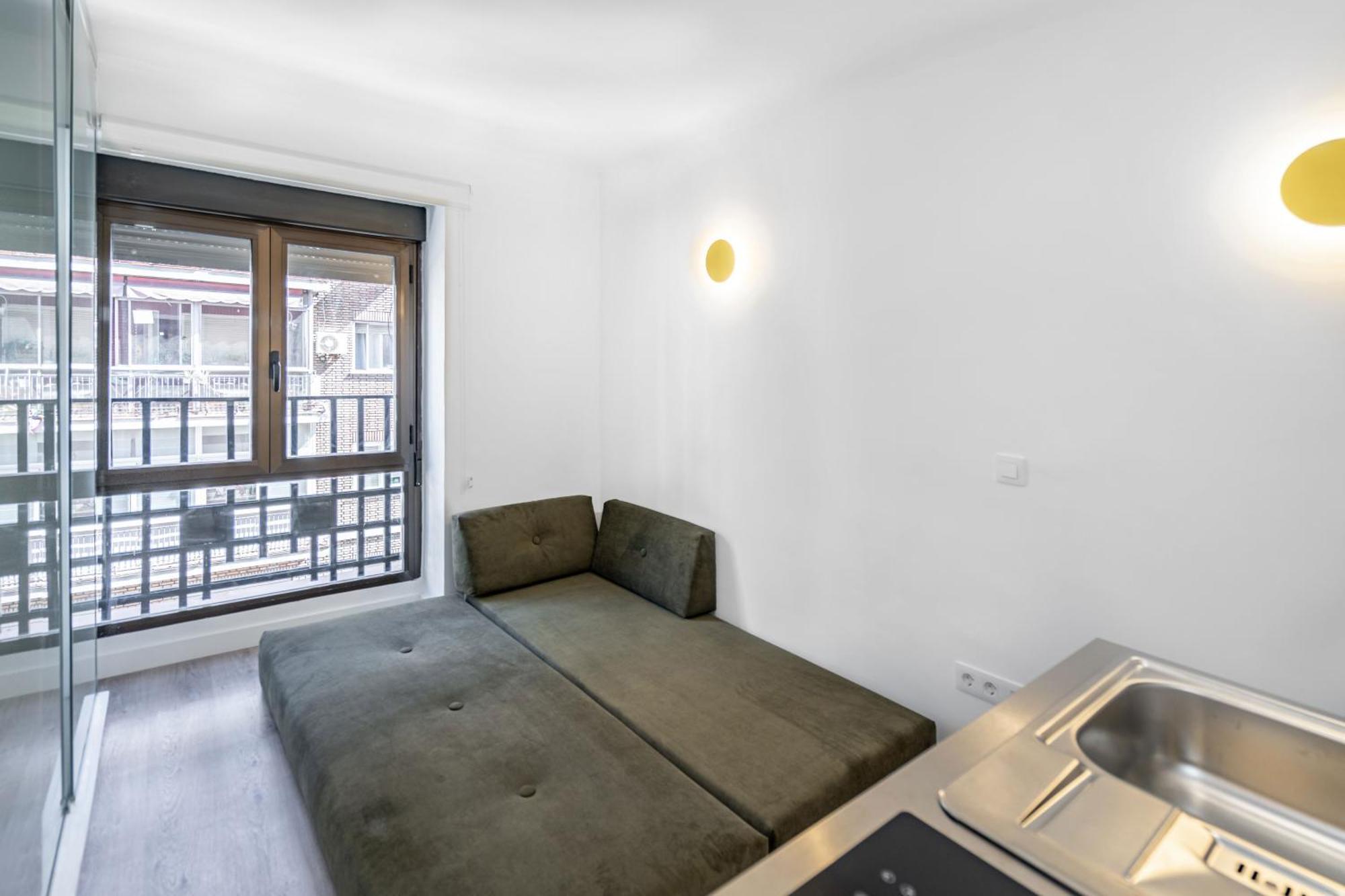 Angelitomad Hotel Мадрид Екстериор снимка